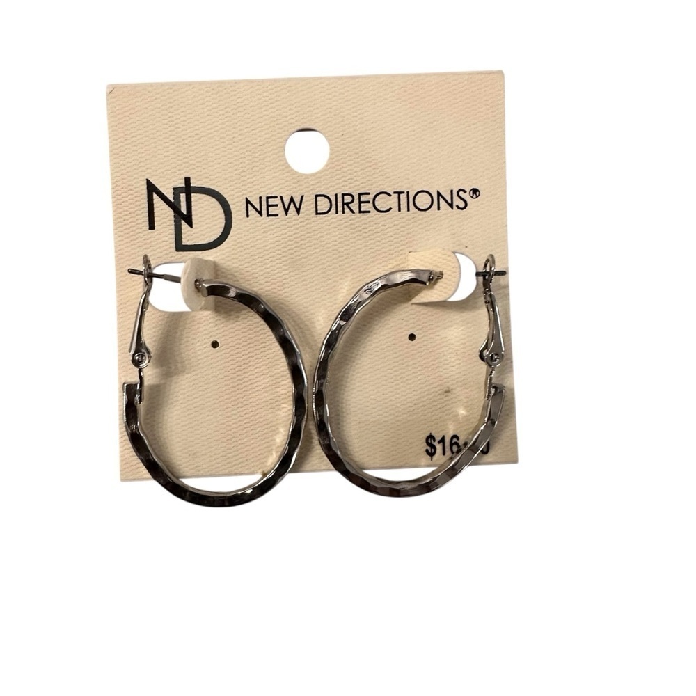 New Directions Women’s Silver Textured Oval Hoop Earrings NWT